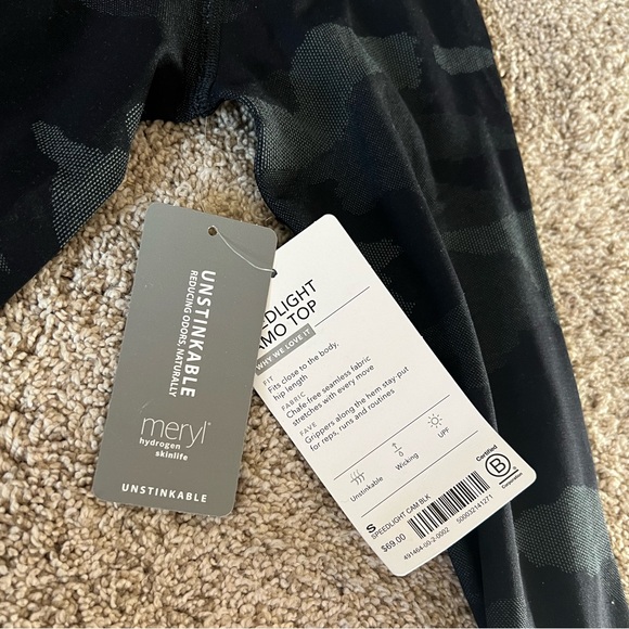 Athleta Speedlight Camo Top - Picture 7 of 7